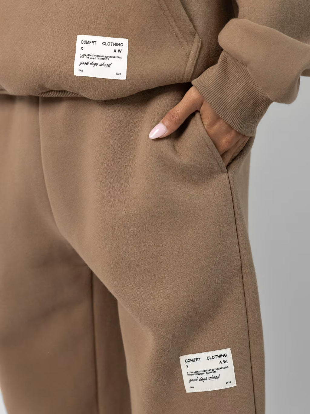 UNMUKT Essential Relaxed Sweatpants